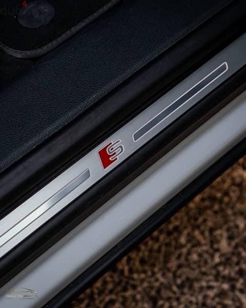 Audi Q8 2019 S-Line / Under Warranty + Service Package @Kettaneh 16
