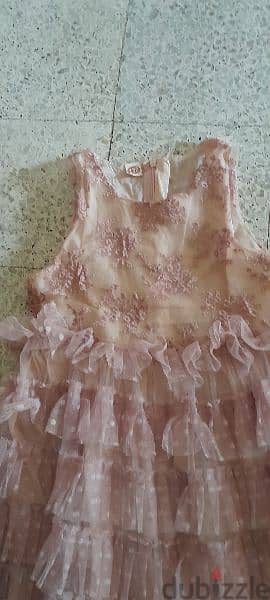 Dress for girls. Size 5 to 6 1