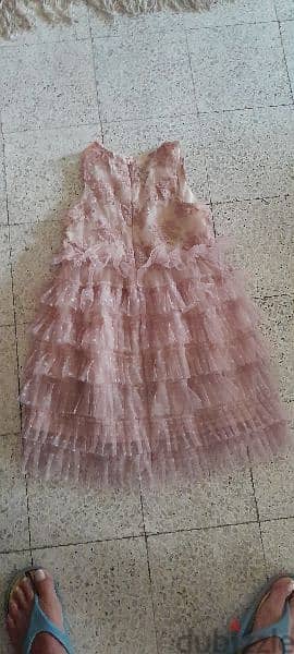 Dress for girls. Size 5 to 6 2
