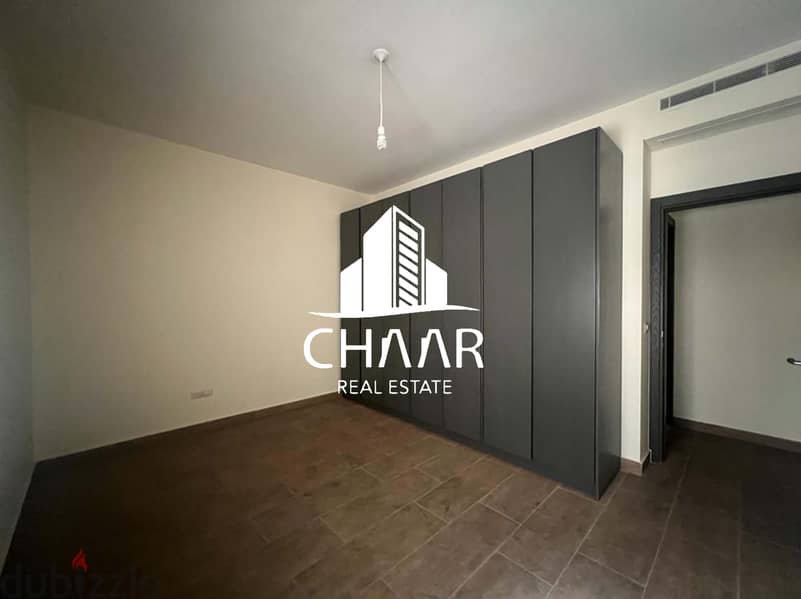 R1430 Apartment for Sale in Sakiyet El-Janzeer 2