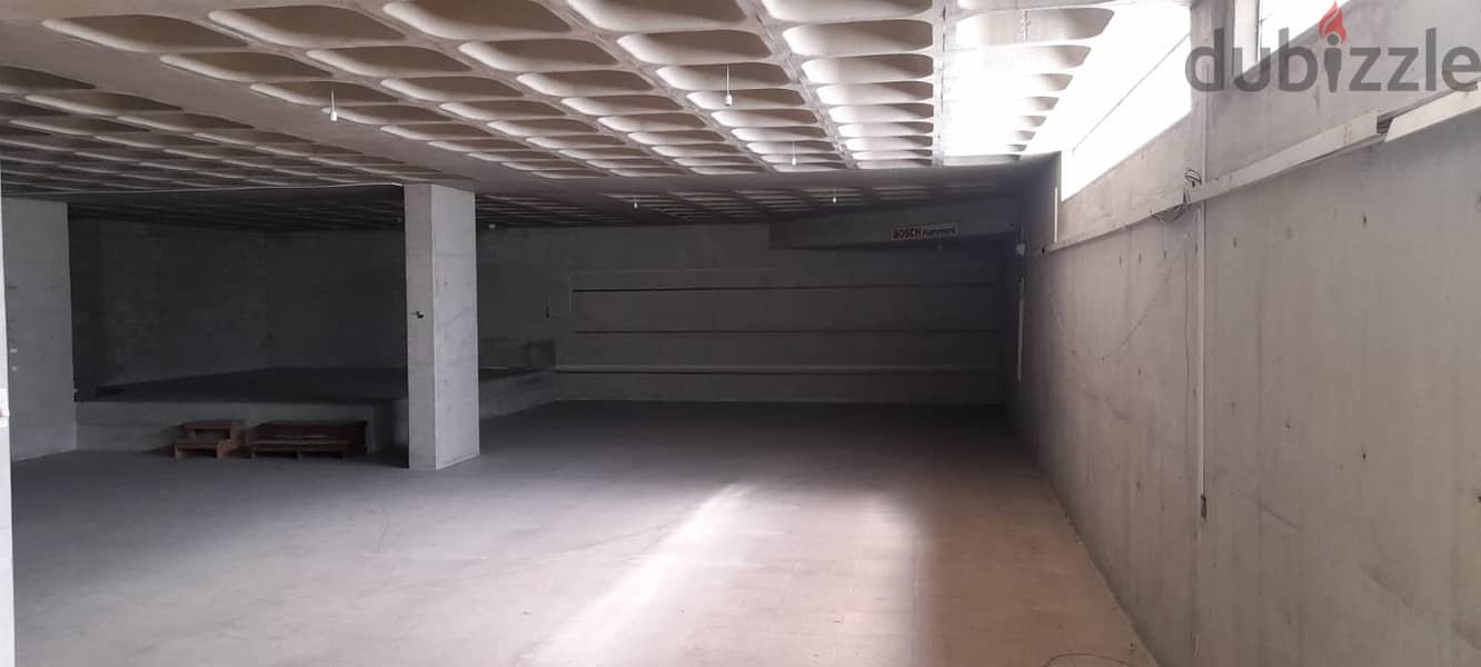 2.200 Sqm | Prime Location Shpwroom For Rent In Hadath 6