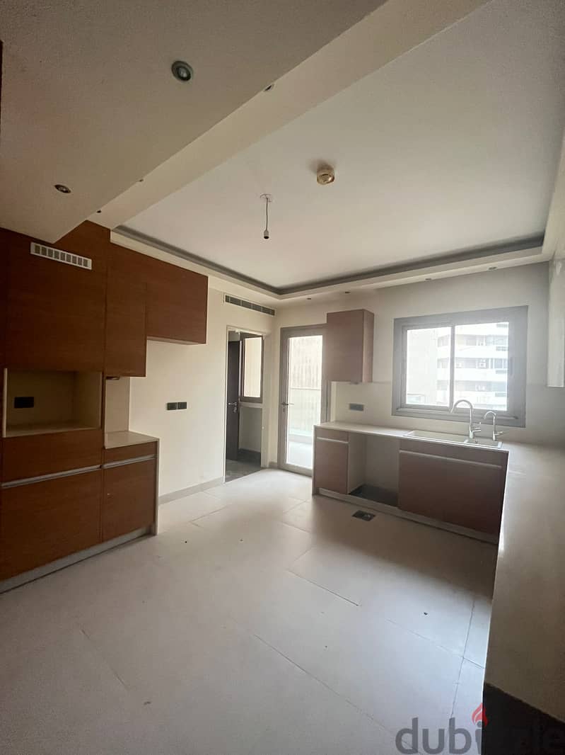 Full View apartment for sale in Mazraa شقة كاملة للبيع في المزرعة 3