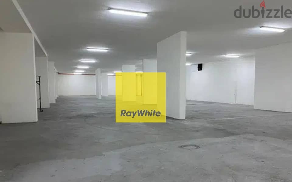 Beautiful Warehouse For Sale in Sakiet al-janzeer مستودع جميل للبيع 2