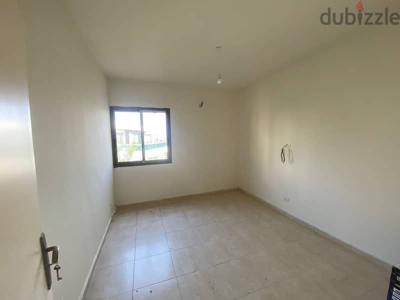 150m2  apartment for rent having mountain view in Mansourieh 4