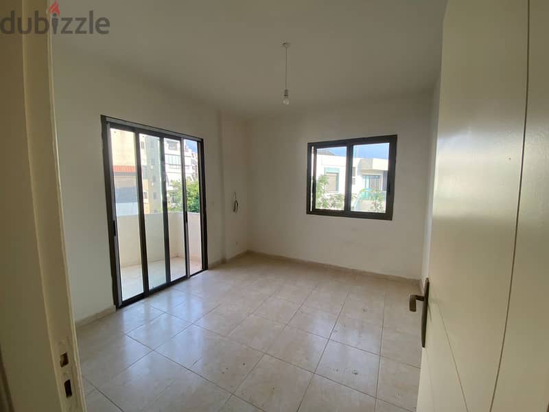 150m2  apartment for rent having mountain view in Mansourieh 6