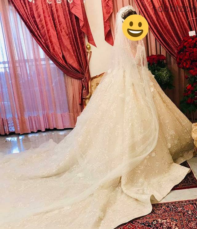 Wedding gown 0