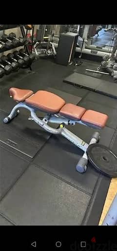like new adjustable benches technogym made in USA top quality 81701084
