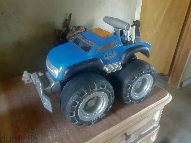 Max toy truck turbo USA brand v. good condition 70 $ 0