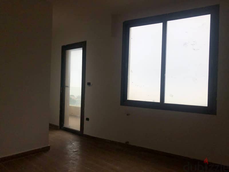 Brand New 210 m² Duplex in Ain Aar! شقة جديدة للبيع 3