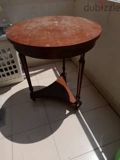 طاولة مدورة نوعية ممتازة وزن ثقيل إرتفاع ٧٢ و القطر ٦٥ 0