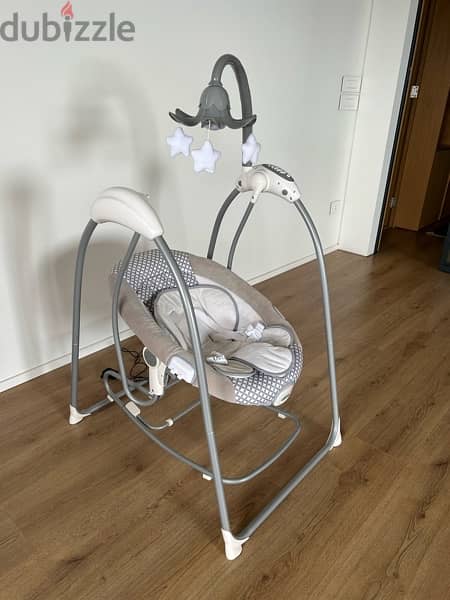 Baby Swing and Relax with music 0