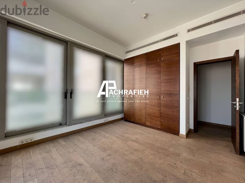 Apartment For Sale In Achrafieh - شقة للبيع في الأشرفية 13