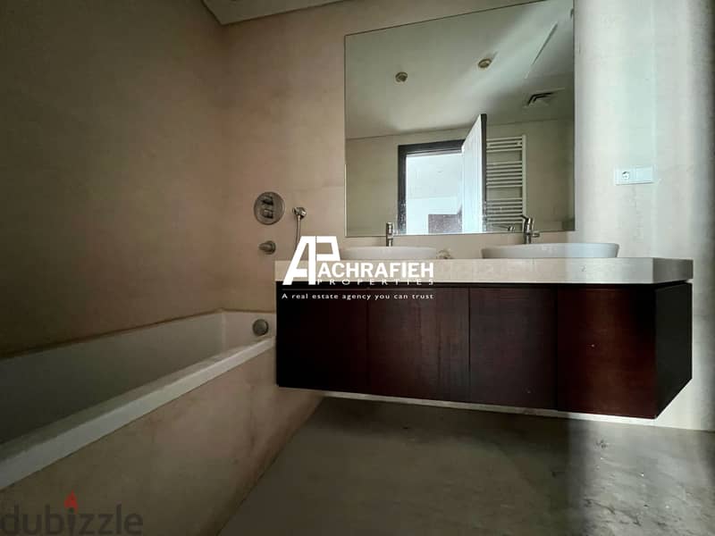 Apartment For Sale In Achrafieh - شقة للبيع في الأشرفية 16