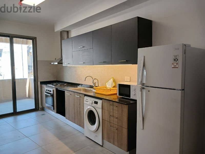 Apartment for sale in Gemmayze   شقة للبيع بالجميزة 11