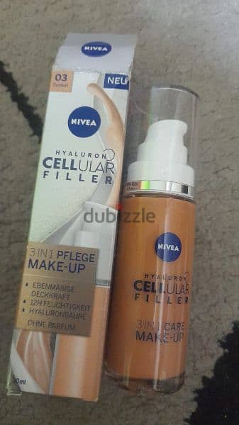 NIVEA Hyaluron Cellular Filler 3-in-1 Care Make-Up Dark 2