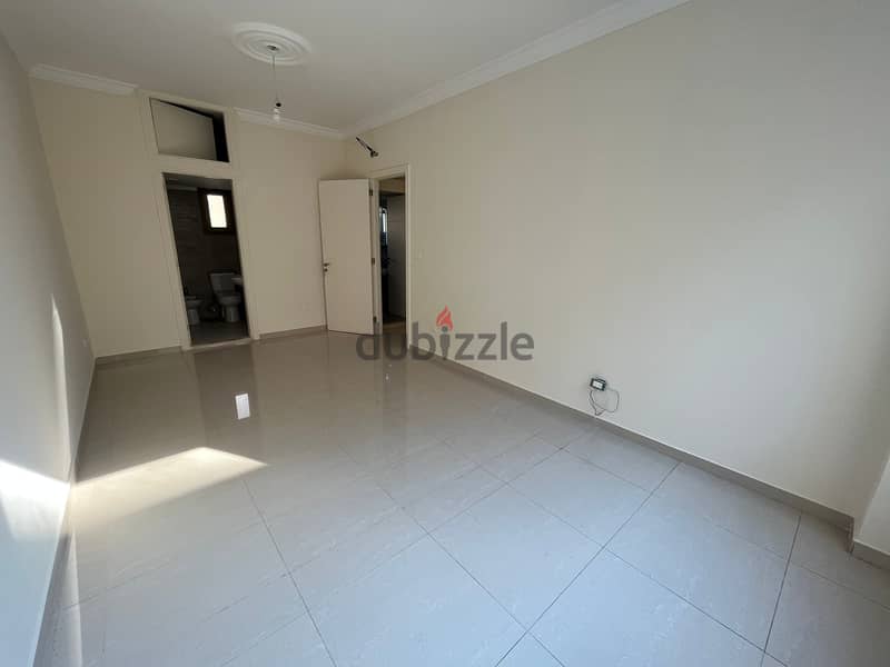 SPACIOUS apartment for sale in tallet al khayat شقة واسعة للبيع 4