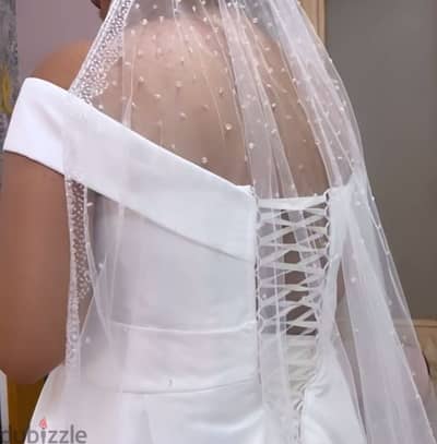 wedding dress