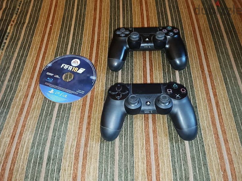 PS4 PRO FOR SALE 2