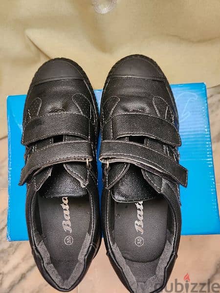 beautiful black shoes in a good shape(New) 1