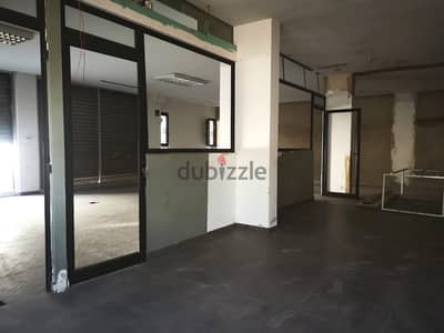 150 Sqm | Shop / Showroom for rent in Karentina