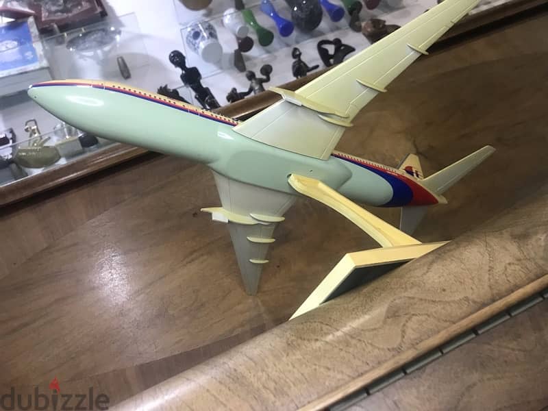 airplane Malaysia scale 1/150 مجسم طيارة ماليزيا 4