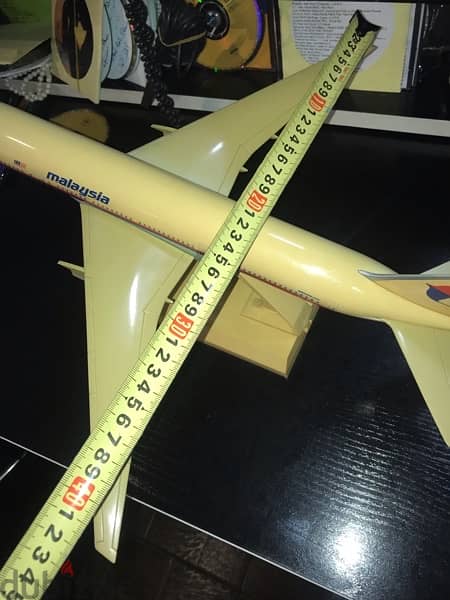 airplane Malaysia scale 1/150 مجسم طيارة ماليزيا 6