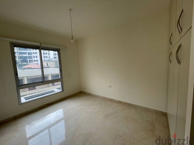 L12894-Apartment for Rent in Prime Location in Tabaris, Achrafieh 4