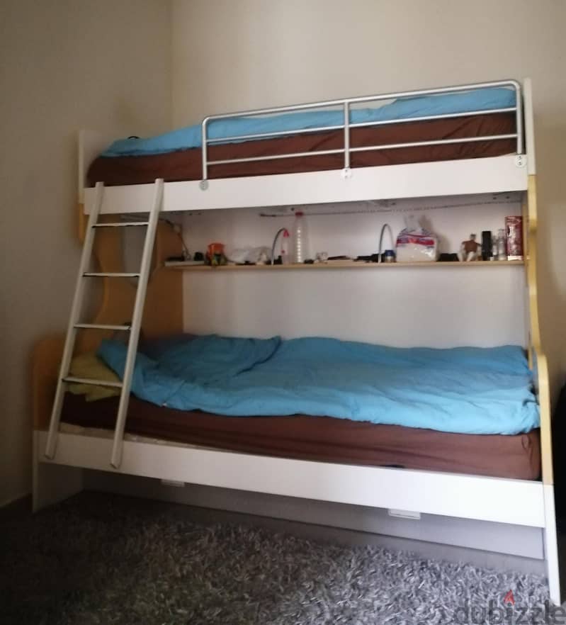 Full Bedroom in Excellent Condition 2