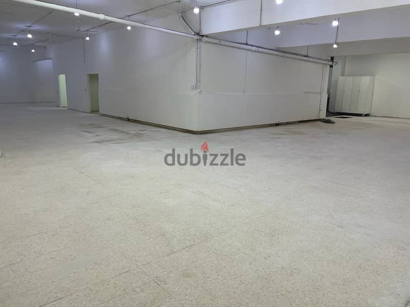 700 Sqm | Warehouse For Sale Or Rent In Achrafieh 2