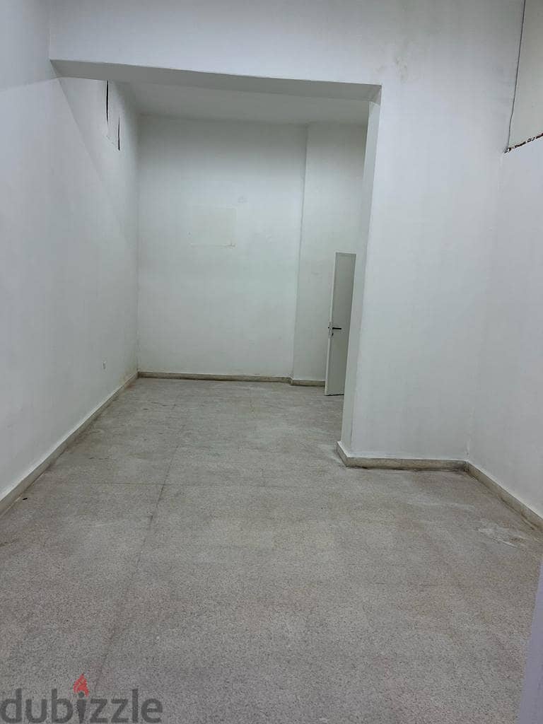 700 Sqm | Warehouse For Sale Or Rent In Achrafieh 7