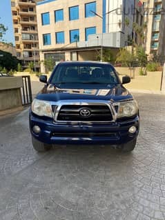 tacoma 2008 6cylinders clean carfax 120.000 miles