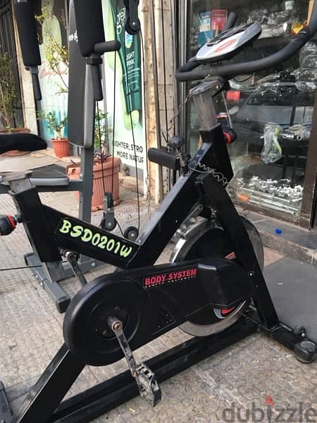 spinning bike like new heavy duty very good quality 1