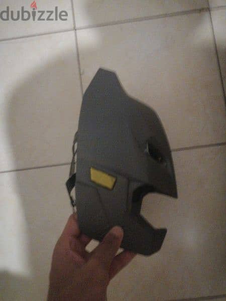 batman mask good condition 1