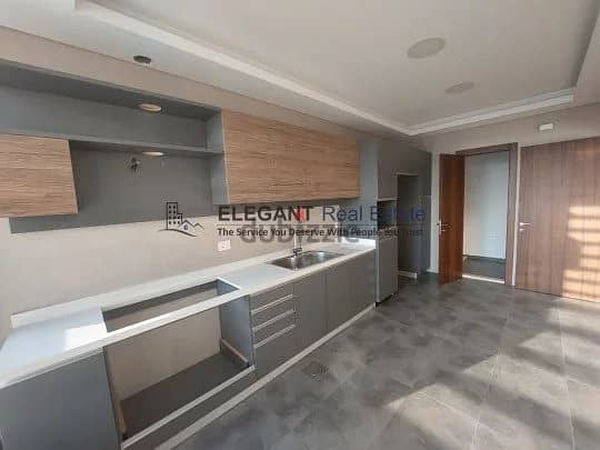 Luxurious Apartment | Easy Access | Prime Location 2