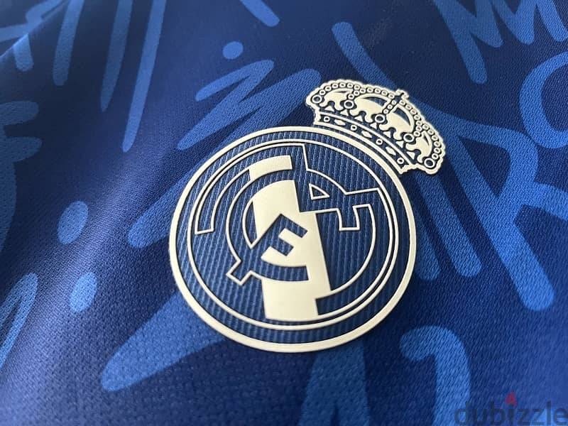 Real Madrid Benzema 2021/2022 away adidas jersey 1