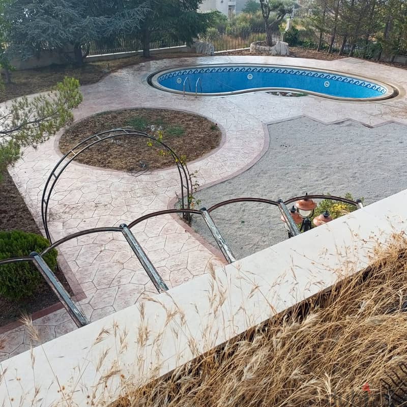 1550m2 villa+garden+pool for sale in Faytroun فيلا للبيع في فيترون 14
