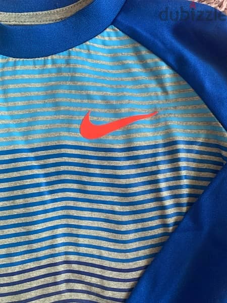 original Nike long sleeve shirts for boys 1