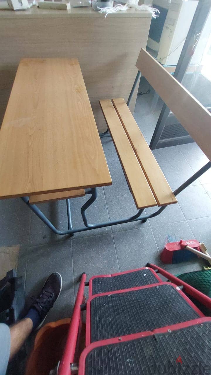 School / Center tables and benches 0