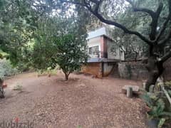 Prime location | Old villa for sale in Beit mery + 500 Sqm Garden 0