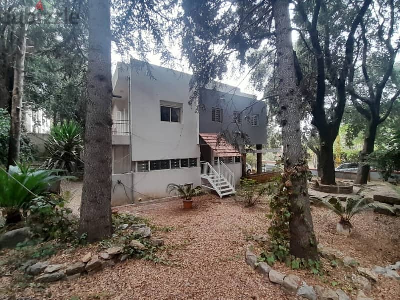 Prime location | Old villa for sale in Beit mery + 500 Sqm Garden 11