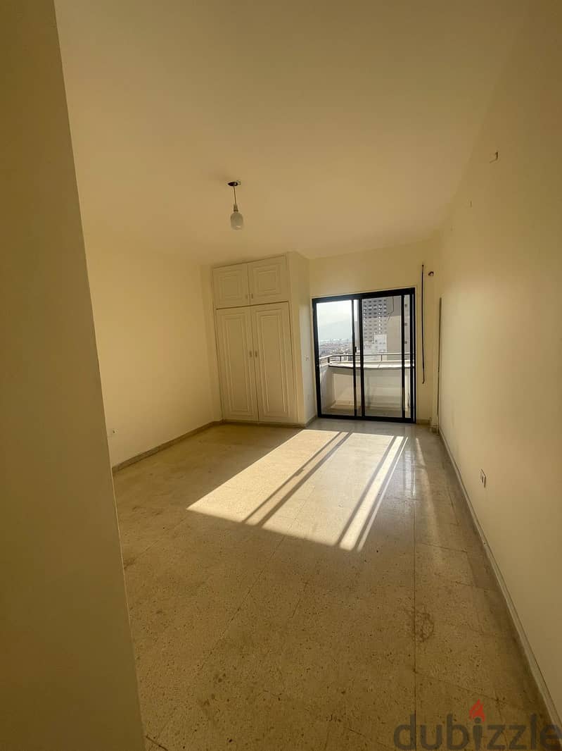 Sea View Spacious 3BD Apartment in Heart of Beirut for Rent 7