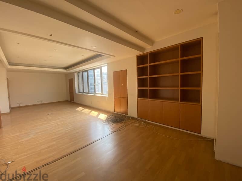 Large high end office 770 sqm in a corporate bld achrafieh 0