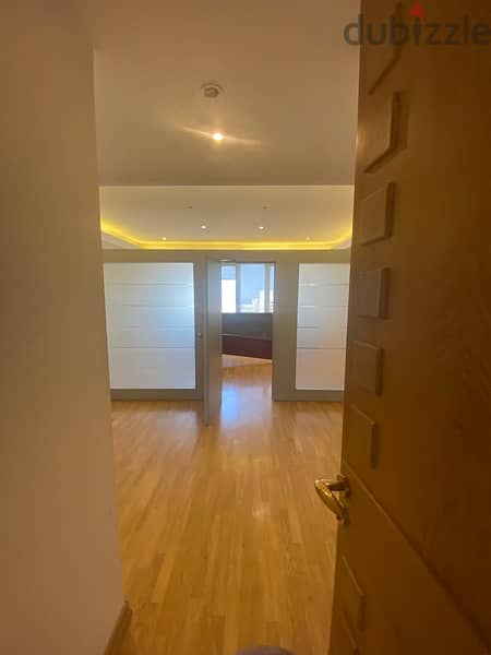 Large high end office 770 sqm in a corporate bld achrafieh 10