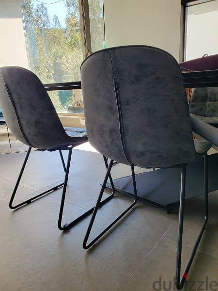 Barely Used, Great Condition & Elegant Dining Chairs 3