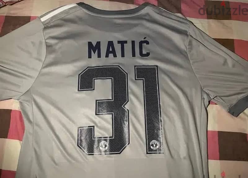 Manchester United old trafford jersey matić 31 1