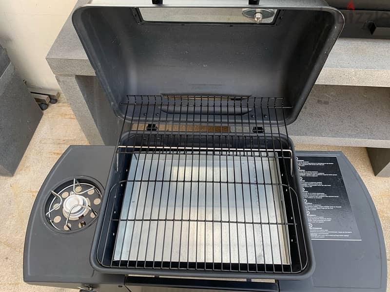 charcoal barbecue grill with side burner 3
