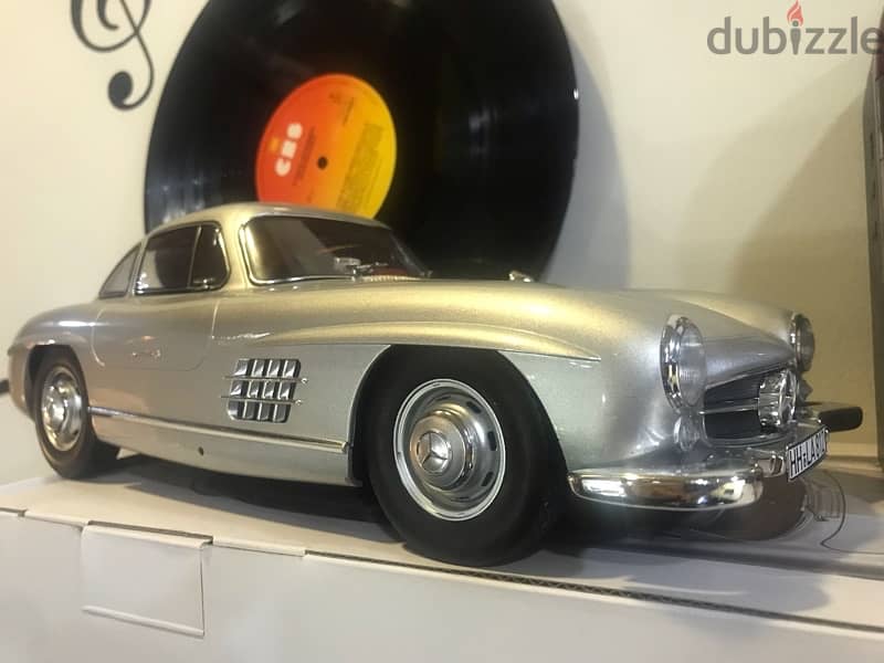 Diecast mercedes 300SL 1/12 scale norev مرسيديس 3