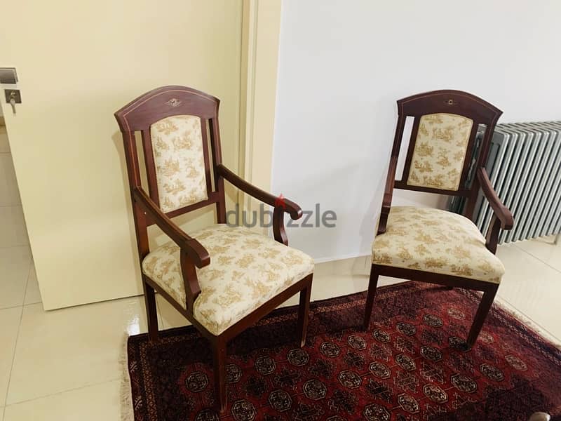 antique and modern furnitures أثاث للبيع بداعي السفر 8