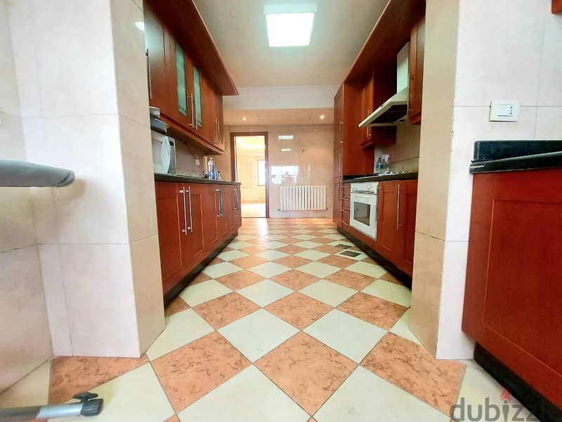 RA23-2035 Spacious apartment for sale in Jnah, 315m, $ 800 000 cash 3