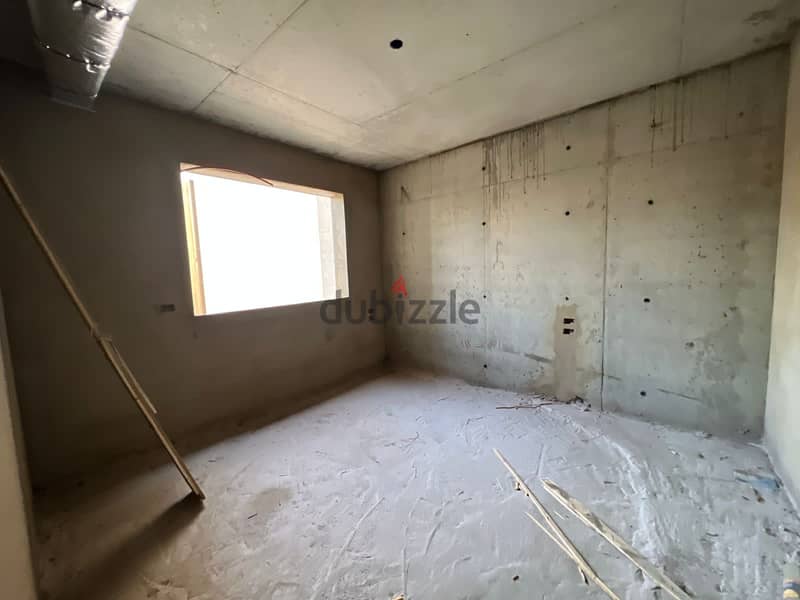 REF#LY94266 Opportunity to own this building in Ain El Remmaneh! 4